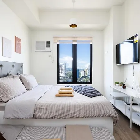 Studio Unit At The Median, Near It Park With Pool And Fast Wifi