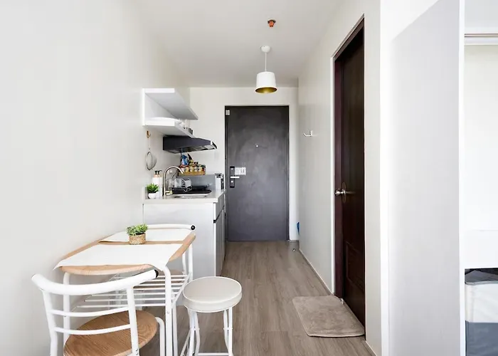Апартаменты Unit At The Median, Near It Park With Pool And Fast Wifi