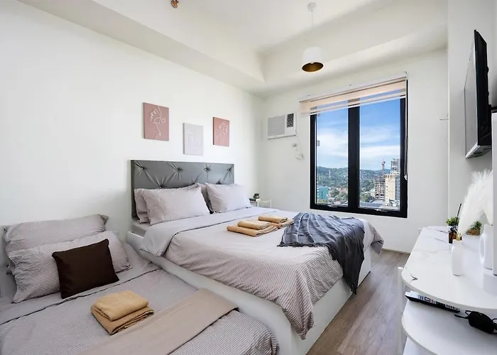 Unit At The Median, Near It Park With Pool And Fast Wifi Апартаменты