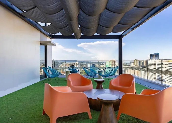 Unit At The Median, Near It Park With Pool And Fast Wifi Апартаменты